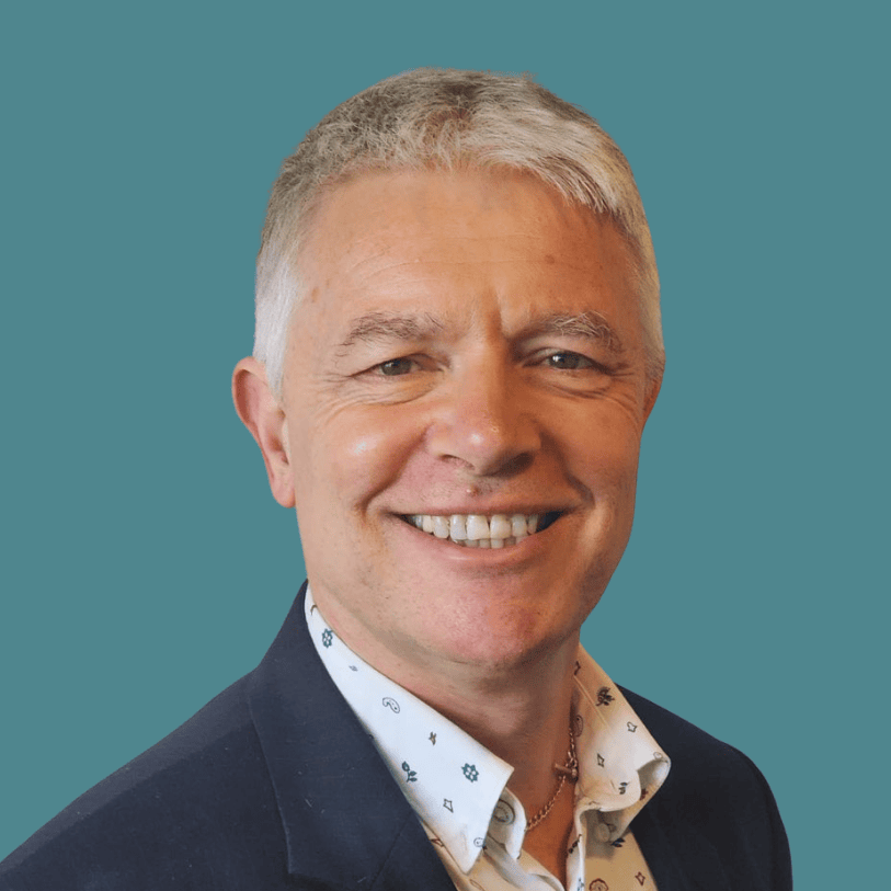 Dr Matt Shelton
