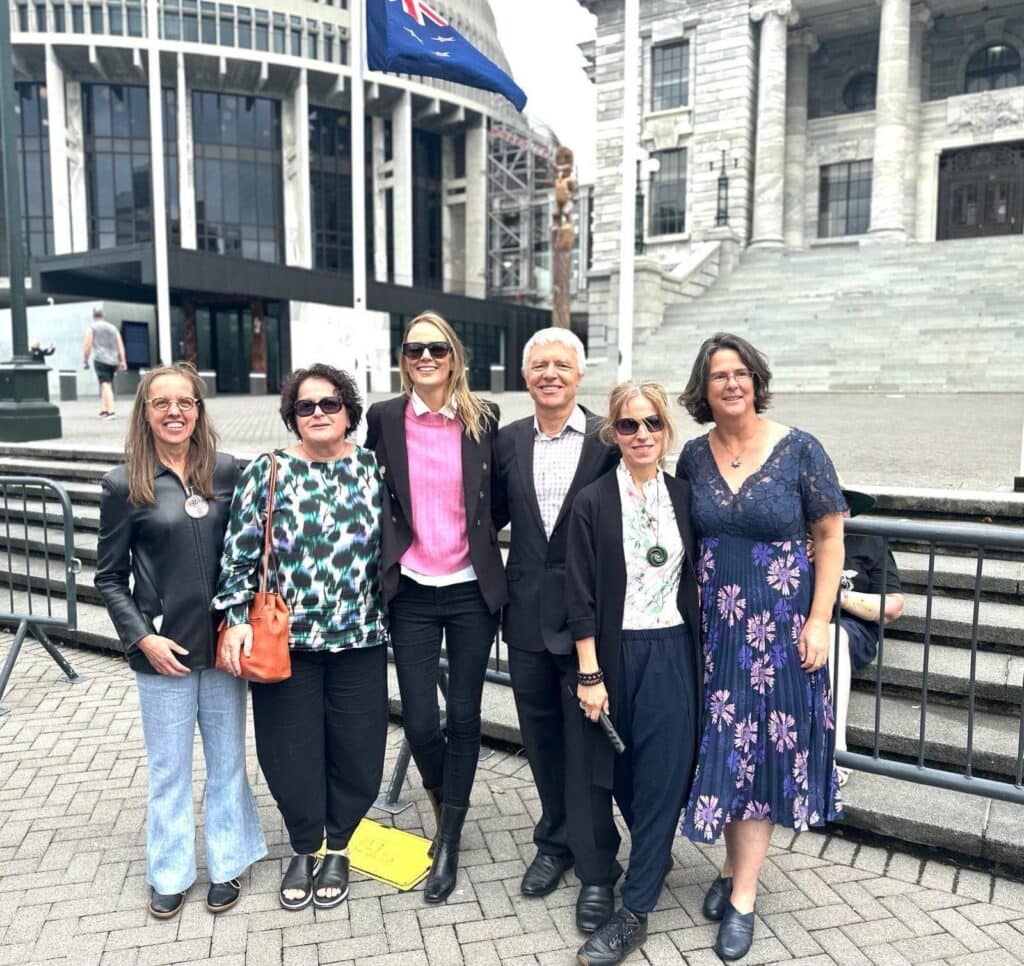 The NZDSOS media team.